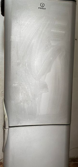 Холодильник бу индезит