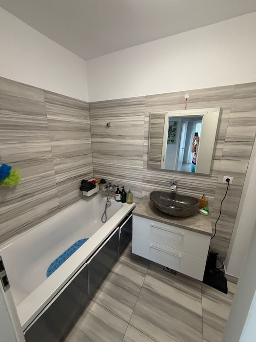 VAND Apartament 2 camere 53 mp, balcon 32 mp, complet mobilat si parcare subterana, str Oasului, Cluj-Napoca