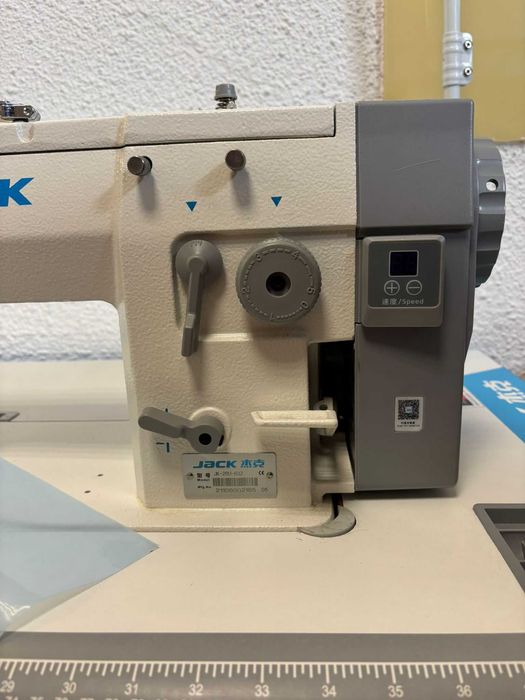 Masina de cusut in zig-zag & liniar Jack JK-20U-53Z