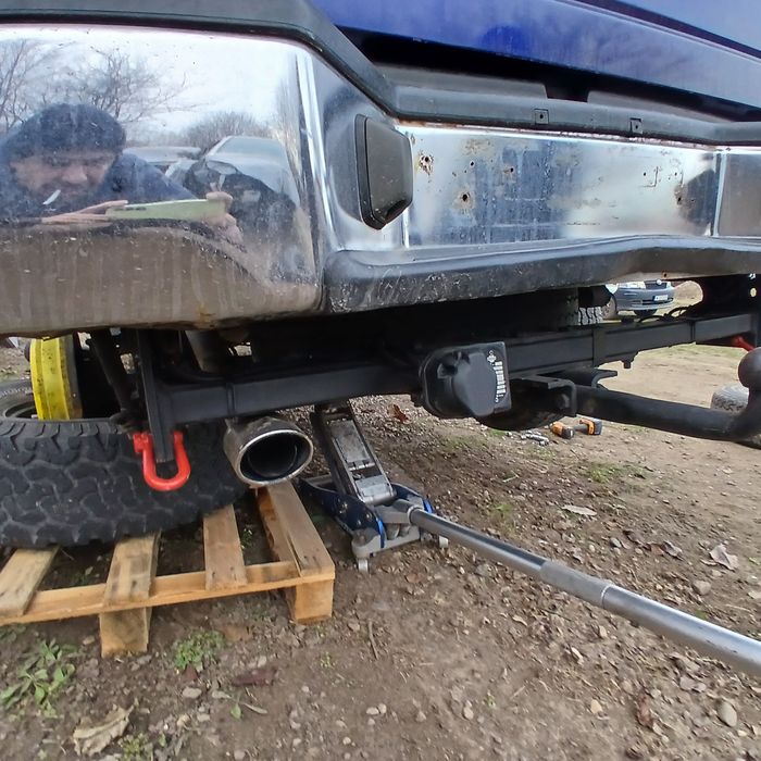 Nissan navara 2.5 133k.c