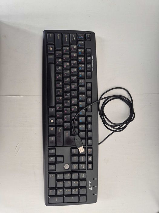 Клавиатура с USB кабелем