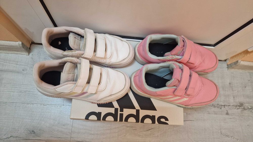 Adidas 33 номер 2 броя оригинални детски маратонки