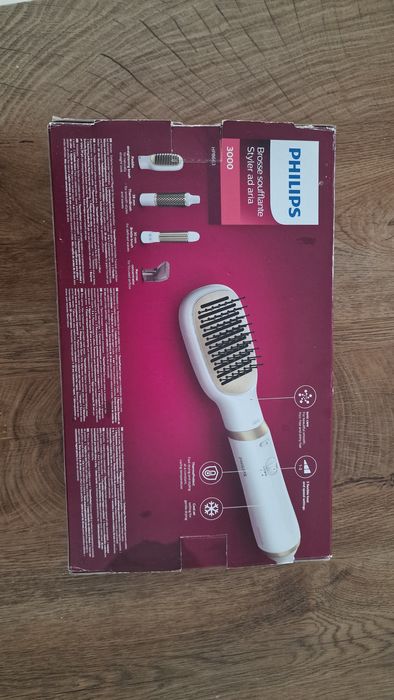 Perie cu aer cald Philips