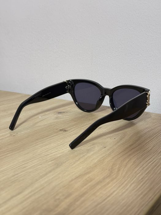 Ochelari Saint Laurent de soare
