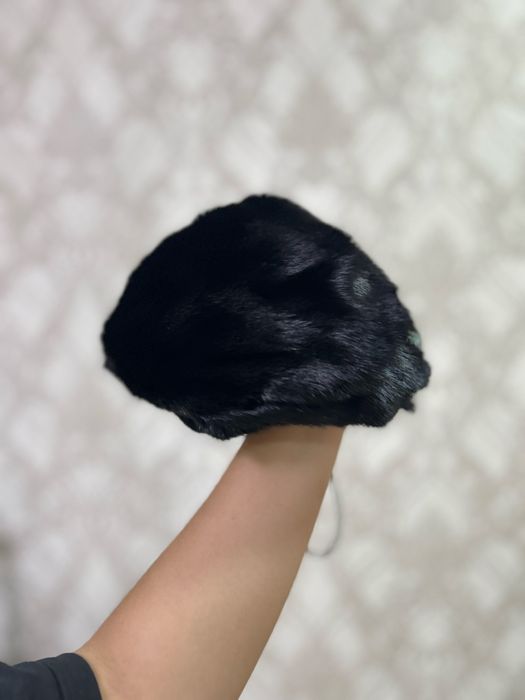 Норковая шапка.