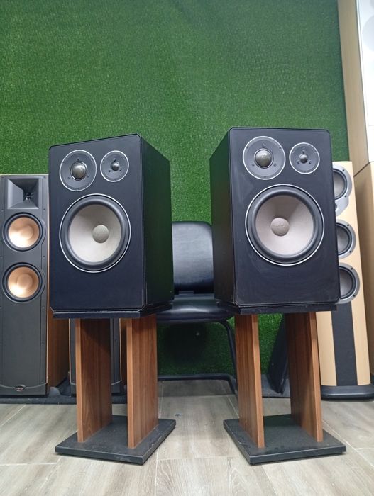 Тонколони BRAUN Atelier LS -120