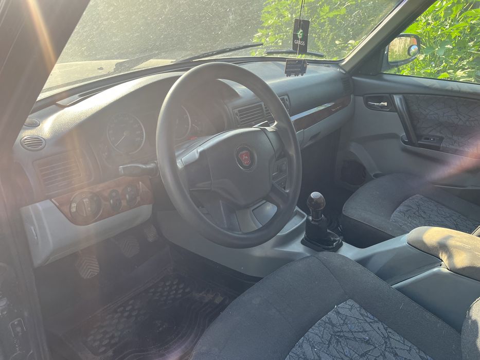 Волга в разборе , двигатель Крайслер , евро панель