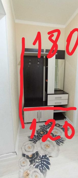 Продам прихожую в коридор