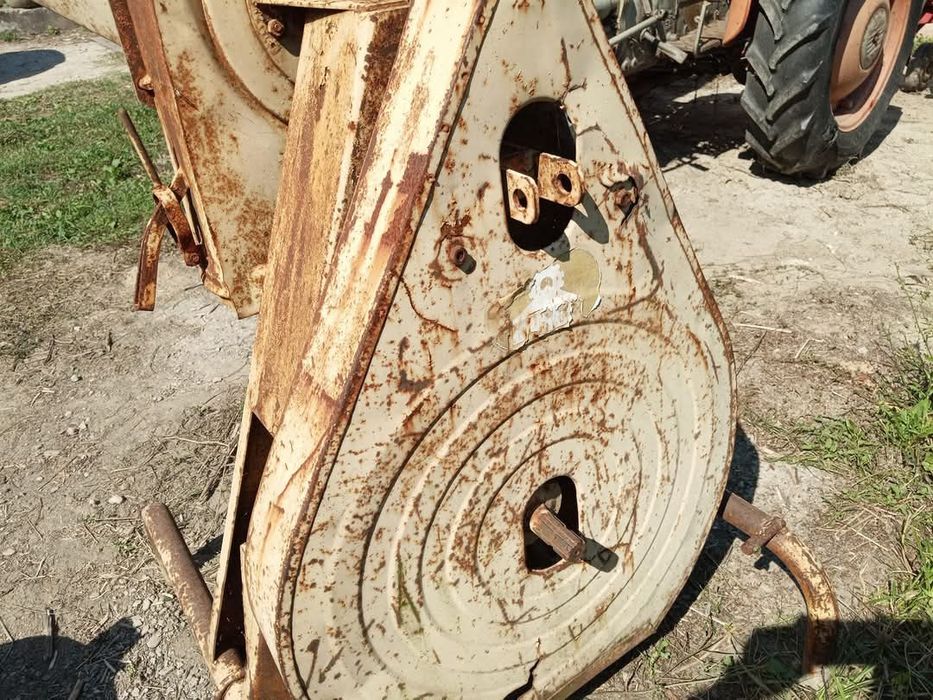 Moara cu ciocanele cu priza pentru cardan