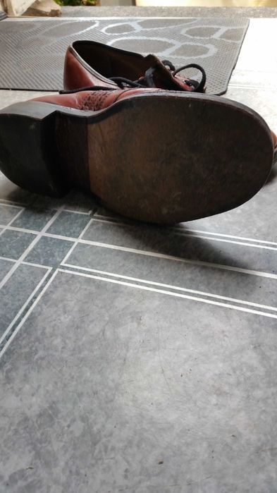 Pantofi retro de piele