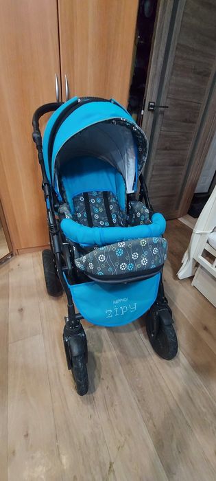 Детская коляска*