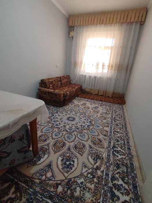 Urganch shahrida 5-qavatda  4xonali kvartira zudlik bilan sotiladi