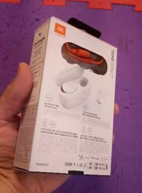 Слушалки JBL Tune 130NC Бели