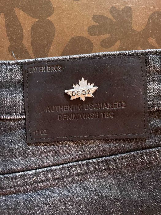 Нови къси  дънкови гащи DSQUARED2