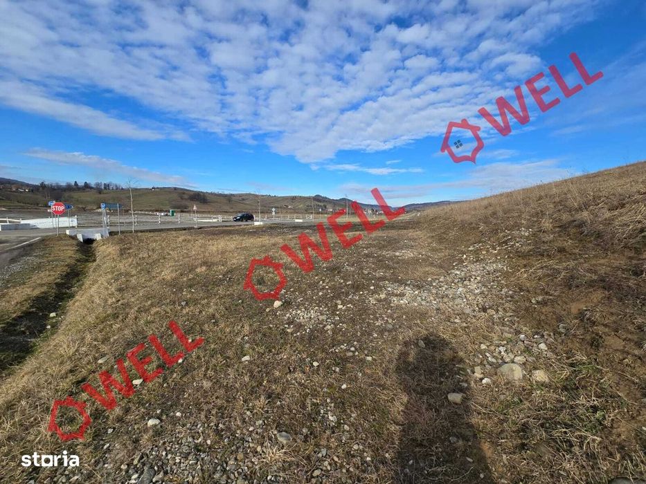 Teren intravilan de vânzare în Barcani!