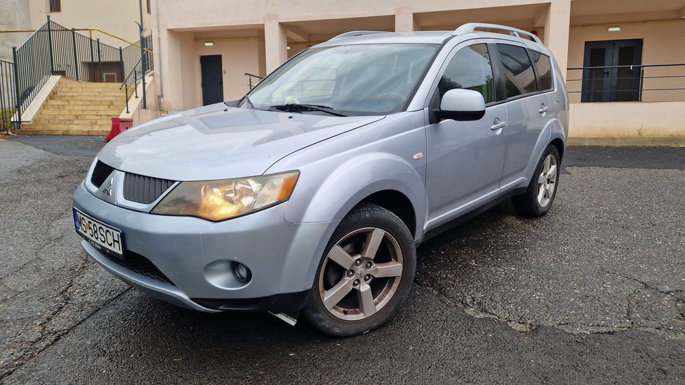 Mitsubishi oulander