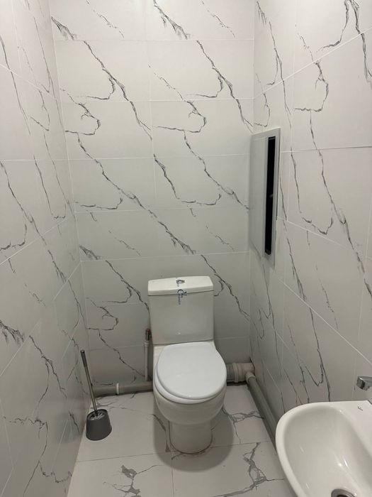 Kvartira sotiladi olmos mahallada