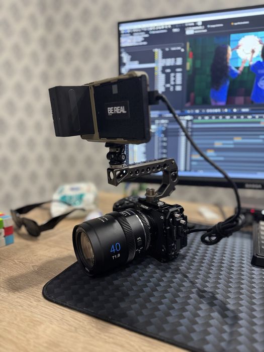 Продам Sirui 40mm T1.8 Anamorphic AF neutral flare