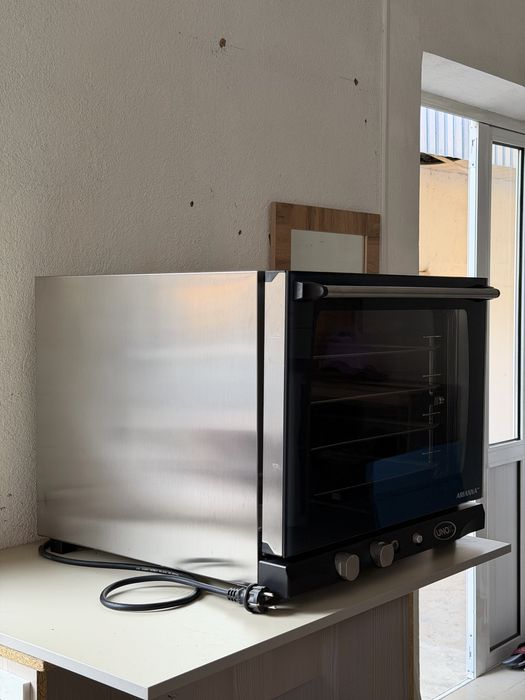 Настольная электропечь UNOX Arianna XFT 133 серый