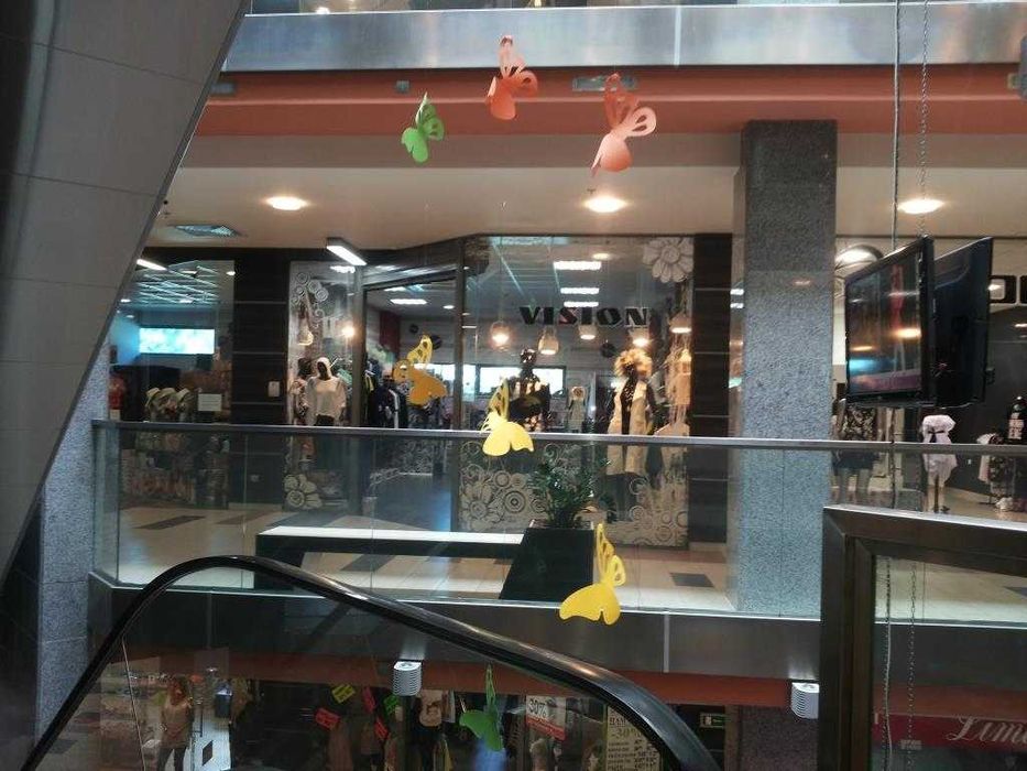 Дава се под наем Магазин в Плевен, 9-ти квартал - 50 кв.м за 250 € - Снимка #2