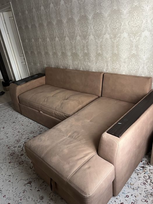 Диван раскладной, коричневый