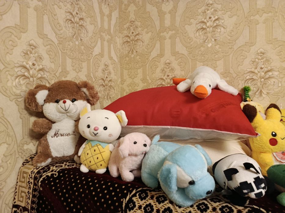 Мягкие игрушки  яркие