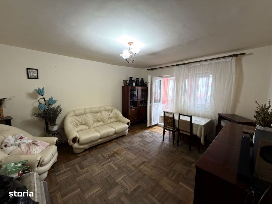 Apartament cu 4 camere Primaverii etaj 1 cu garaj