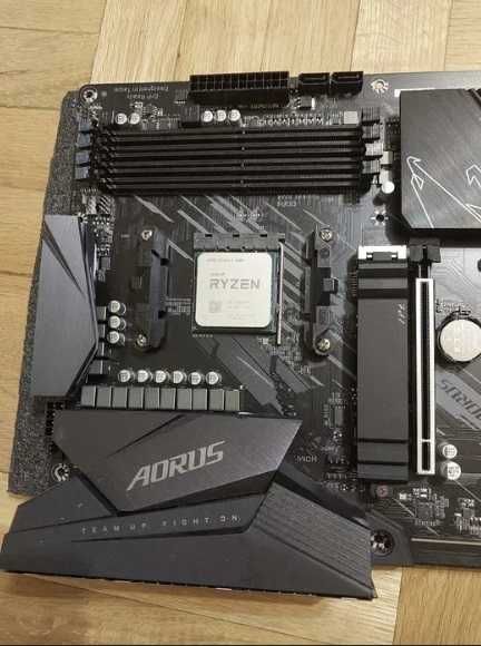 AMD Ryzen 9 5900X + Gigabyte B550 Aorus Elite V2