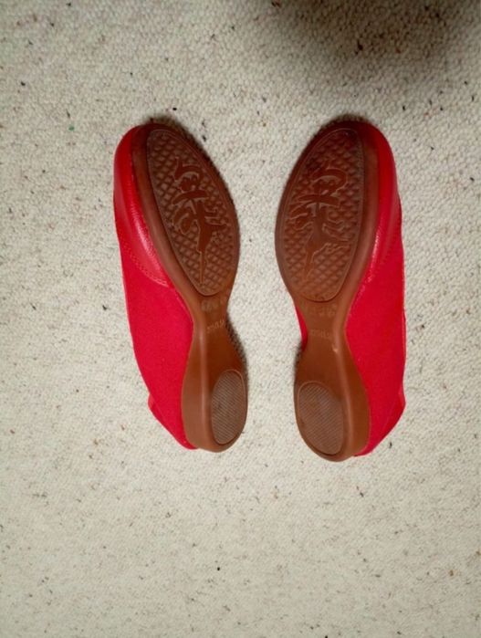 Продам балетки, идеальны для танцев.