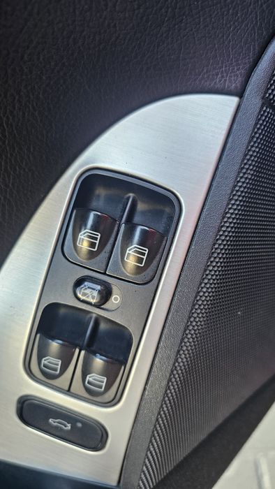 SCHIMB Mercedes Clk 200 kompresor