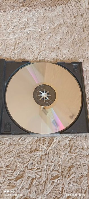 Музикални CD дискове и аудио касети