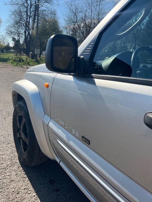 Jeep Cherokee 2.5 CRD