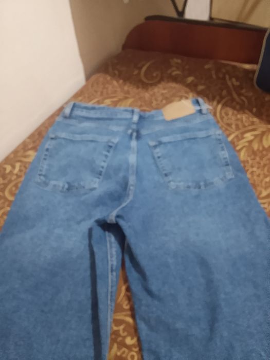 Продам женские джинцы