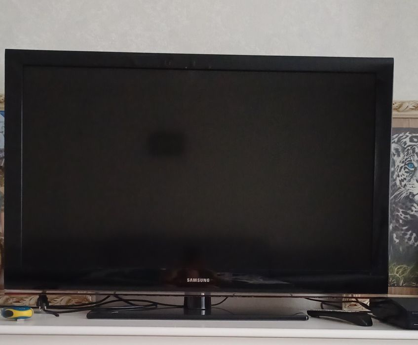 Продам телевизор