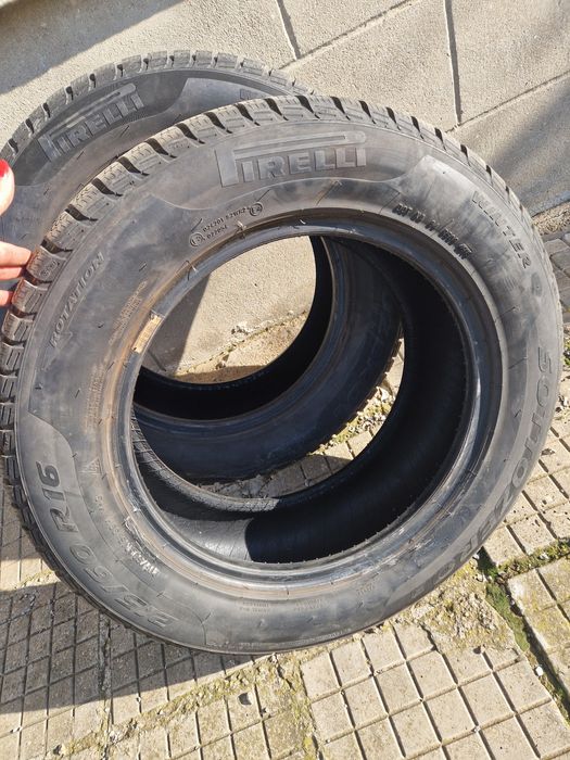 4 броя  зимни гуми 215/60/16  -2 Pirelli и 2 Debica