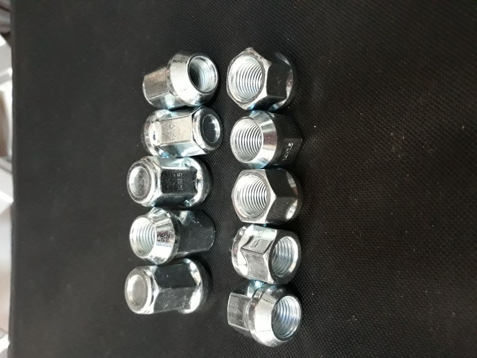 Piulițe cu conice 14x1.5 cheie de 19- 12 ron bucata