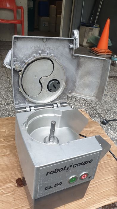 Зеленчукорезачка Robot Coupe CL50 E