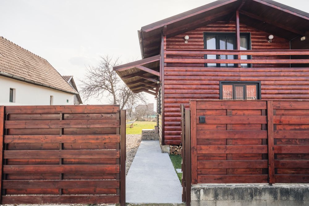 Închiriez casă in regim hotelier