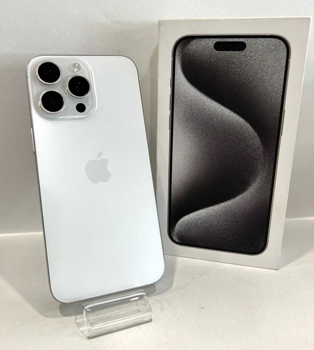 iPhone 15 Pro Max, 256GB, sănătate baterie 84%,  garanție 90 de zile,  WhiteTitanium,  impecabil!