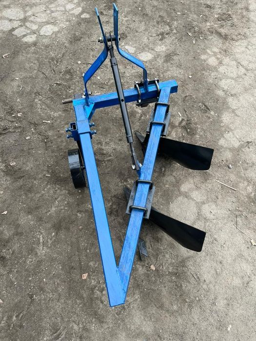 plug 2 trupite brazde cormoane tractor 18 - 22 cai 1 090 lei