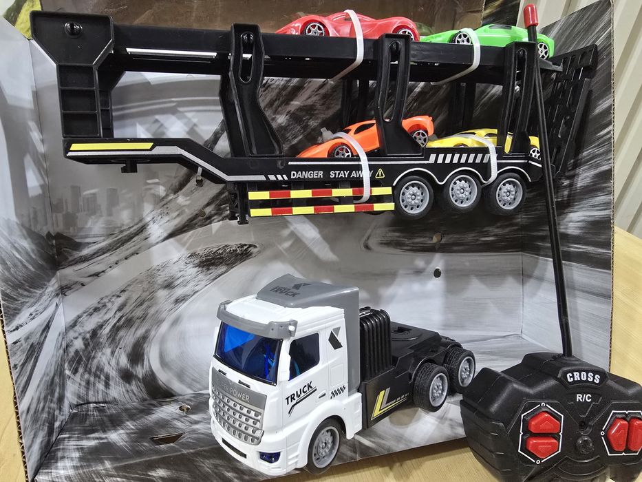 Музикална светеща количка  с дистанциинно