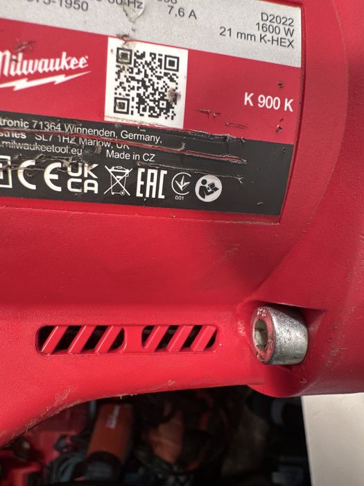 Milwaukee K900k an 2022 20Jouli demolator pereti beton bosch hilti