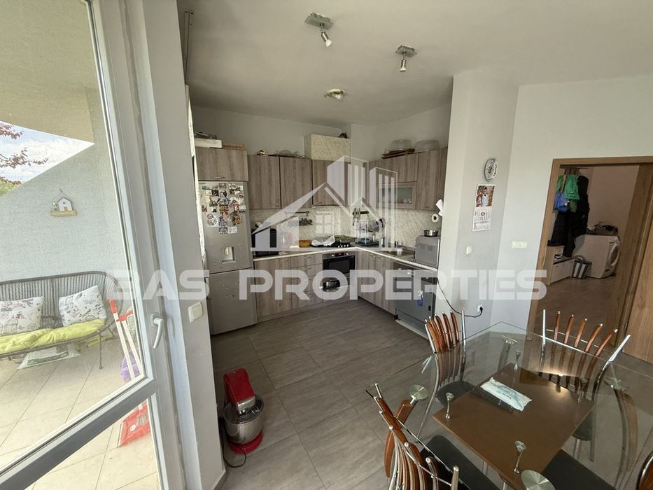 Продава се Тристаен апартамент в с. Волуяк, Област София-град - 122 кв.м за 1722 €/кв.м - Снимка #3