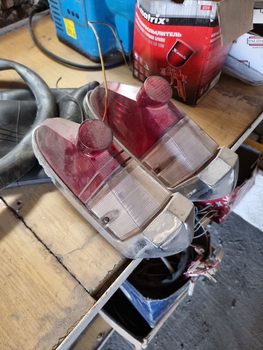 Фонари задние ..