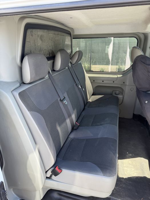 Vand  opel viavaro avariat