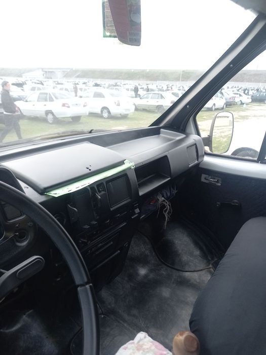 Gazel 2002 Srochni sotiladi