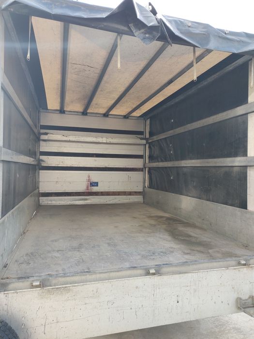 Vand sau schimb camioneta cu prelata Renault Master 150 cp, 9 paleti