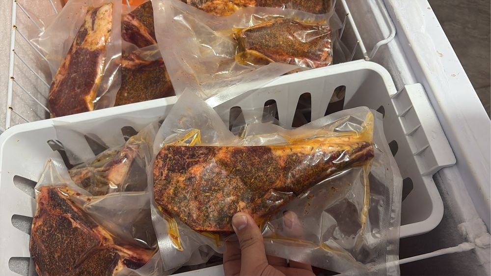 Стейки, колбаски, шашлык