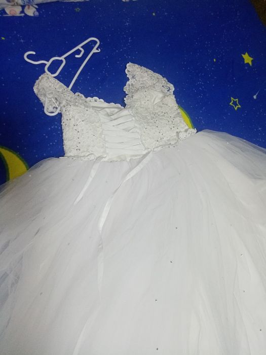 Vând rochie de mireasa