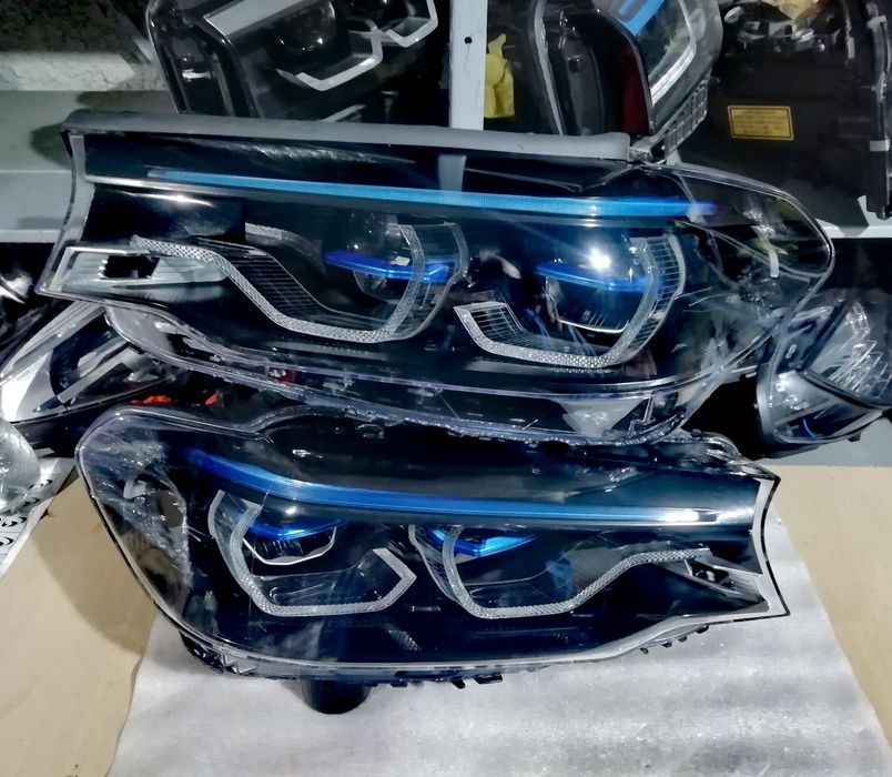 Фарове фар  за БМВ 5 Г30 Г31 Ф90 / BMW G30 G31 F90 Adaptive LED .